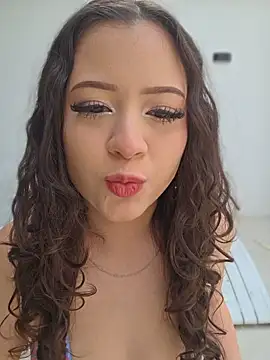 Snapshot of DollyRosee chatting on 2, 7, 2026 DollyRosee online show from 2, 7, 2026