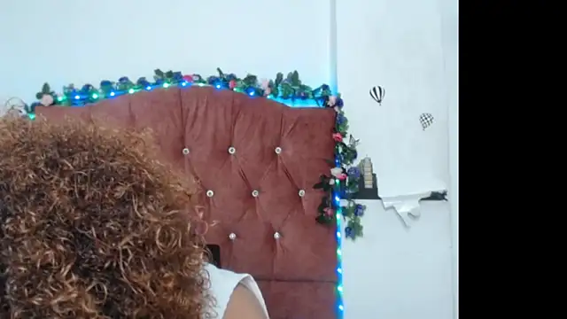 Snapshot of naomy_rosse17 chatting on 6, 6, 2026 naomy rosse17 online show from 6, 6, 2026