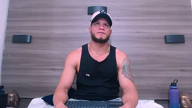 Snapshot of Maximiliano_Stronge chatting on 29, 6, 2026 Maximiliano Stronge online show from 29, 6, 2026