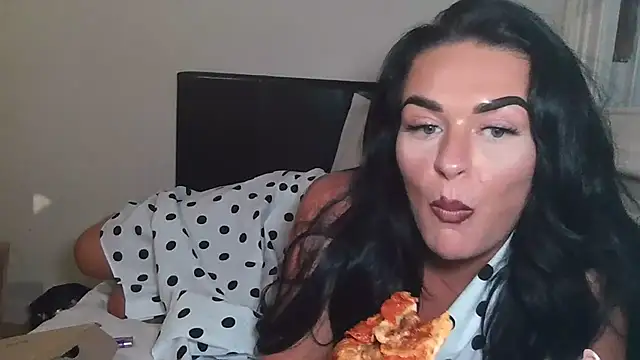 Snapshot of Isabellaaxx chatting on 15, 7, 2026 Isabellaaxx online show from 15, 7, 2026