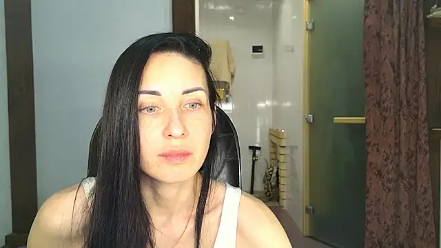 BouncySweety online show from 4, 12, 2025