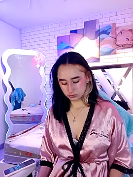 Lua bloom  online show from 9, 6, 2026