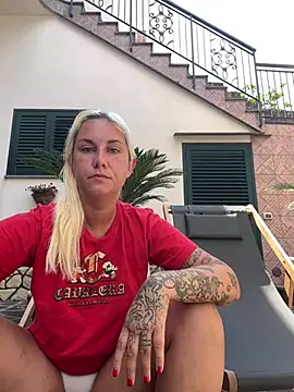 Sofia beee online show from 8, 7, 2026