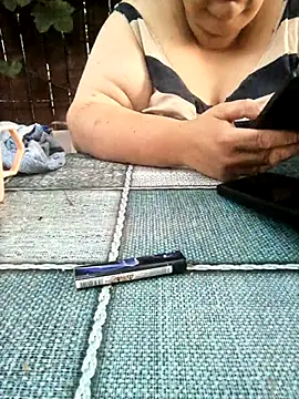 Snapshot of bufnita5 chatting on 2, 8, 2026 bufnita5 online show from 2, 8, 2026