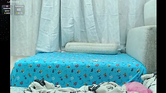 Snapshot of PreettyMiaa chatting on 10, 7, 2026 PreettyMiaa online show from 10, 7, 2026