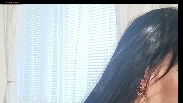 Snapshot of madamvi chatting on 18, 6, 2026 madamvi online show from 18, 6, 2026