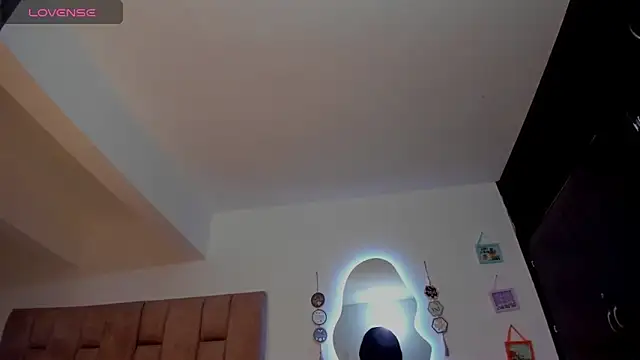 Snapshot of Estrella_rousel chatting on 18, 6, 2026 Estrella rousel online show from 18, 6, 2026