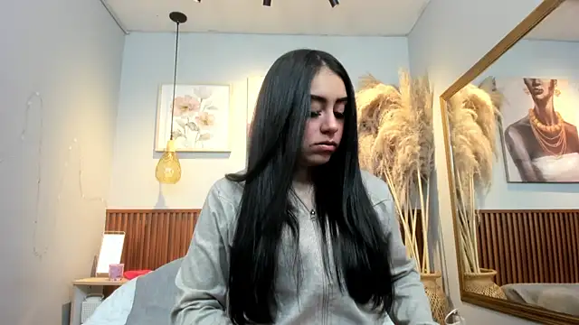 Snapshot of CARLA_FERRERM chatting on 14, 7, 2026 CARLA FERRERM online show from 14, 7, 2026