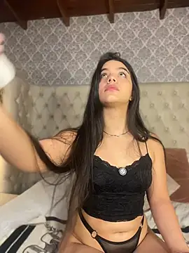 Amel Rosse online show from 23, 6, 2026