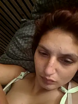 Snapshot of resstess chatting on 27, 5, 2026 resstess online show from 27, 5, 2026
