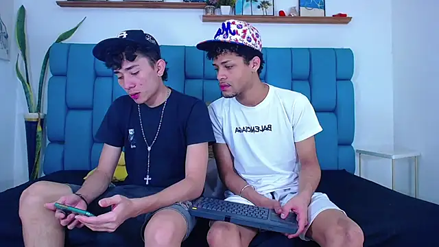 STRANGER BOYS online show from 10, 7, 2026