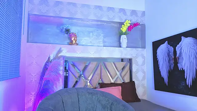 Snapshot of zarina_winslow chatting on 23, 6, 2026 zarina winslow online show from 23, 6, 2026