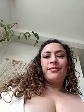 Snapshot of BellaNovaLove chatting on 15, 6, 2026 BellaNovaLove online show from 15, 6, 2026