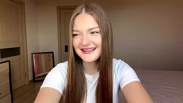 lizzzanatooo online show from 13, 6, 2026