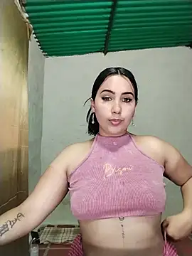 Snapshot of shantall_cute chatting on 7, 6, 2026 shantall cute online show from 7, 6, 2026