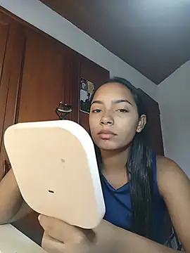 Snapshot of xcleila chatting on 8, 6, 2026 xcleila online show from 8, 6, 2026