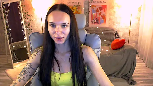 NicoleMerz online show from 6, 7, 2026