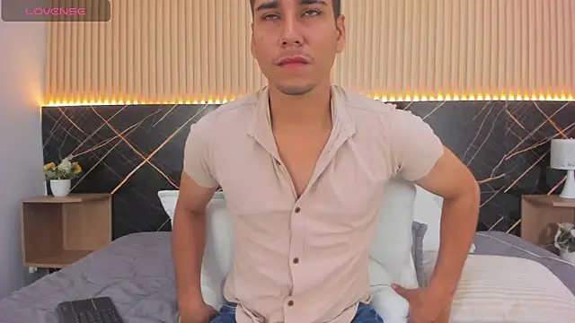 Mauro boy online show from 4, 6, 2026