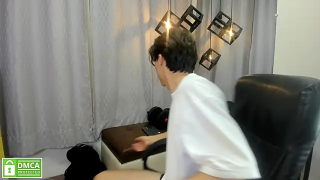 Snapshot of Marcoviolet chatting on 14, 7, 2026 Marcoviolet online show from 14, 7, 2026