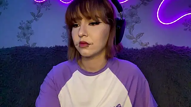 OIayOIayQueen online show from 30, 5, 2026