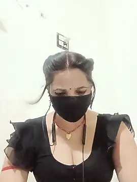 Snapshot of Karishma_bhabi3 chatting on 28, 6, 2026 Karishma bhabi3 online show from 28, 6, 2026
