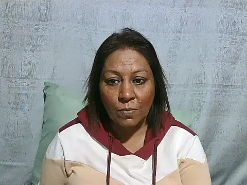 IndianSexyMilf69 online show from 6, 6, 2026