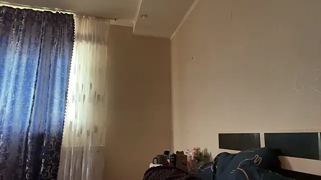 HolyCute online show from 4, 7, 2026