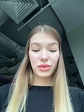 Dreamy Mia online show from 5, 6, 2026