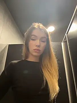 Dreamy Mia online show from 25, 6, 2026