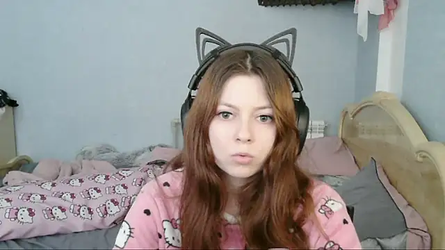 Snapshot of AlessiaViolet chatting on 27, 6, 2026 AlessiaViolet online show from 27, 6, 2026