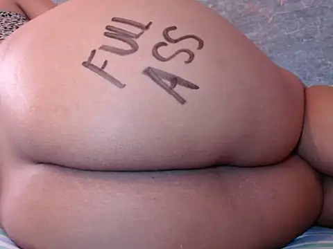 Snapshot of Messy-Diana_ chatting on 20, 6, 2026 Messy-Diana online show from 20, 6, 2026