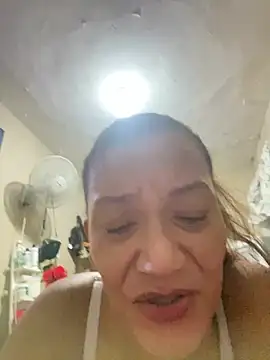 Snapshot of rosanna78322 chatting on 8, 7, 2026 rosanna78322 online show from 8, 7, 2026