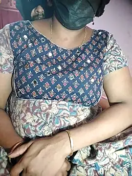 Snapshot of mallu_bindhu chatting on 21, 7, 2026 mallu bindhu online show from 21, 7, 2026