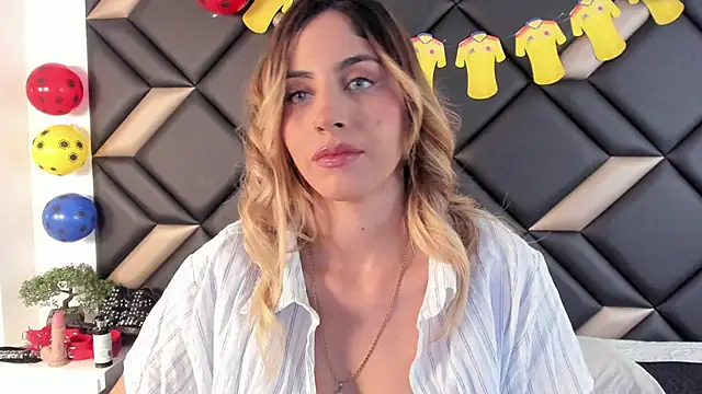 AdrianaHarlow online show from 17, 6, 2026