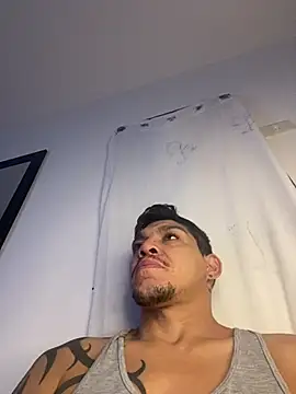 Tatuadomoreno23cm online show from 28, 6, 2026