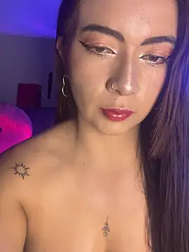 arilynn  online show from 11, 6, 2026