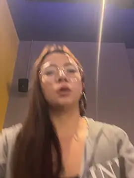 arilynn  online show from 25, 6, 2026