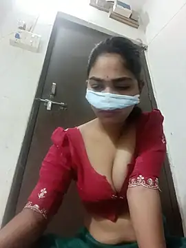 Snapshot of savita97567 chatting on 13, 7, 2026 savita97567 online show from 13, 7, 2026