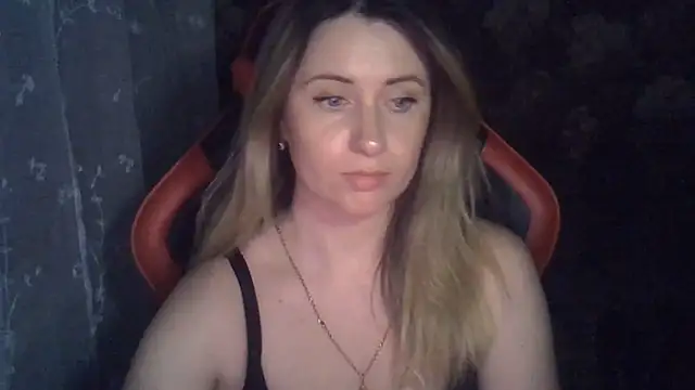 Snapshot of KiraKisskis chatting on 30, 5, 2026 KiraKisskis online show from 30, 5, 2026