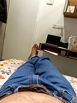 Snapshot of indiboy009 chatting on 4, 12, 2025 indiboy009 online show from 4, 12, 2025