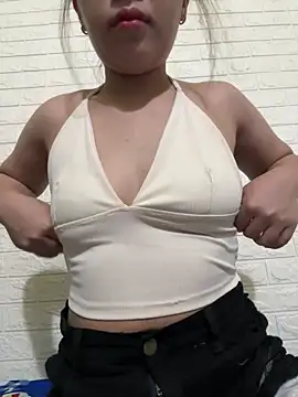 Miulee11 online show from 21, 6, 2026