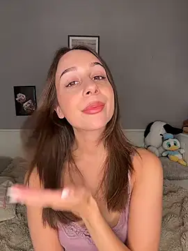 Snapshot of ChiaraMauzi chatting on 5, 6, 2026 ChiaraMauzi online show from 5, 6, 2026