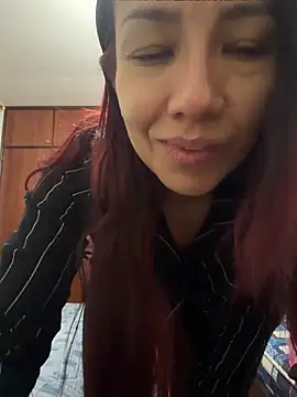 Snapshot of ArielFerrara chatting on 4, 7, 2026 ArielFerrara online show from 4, 7, 2026