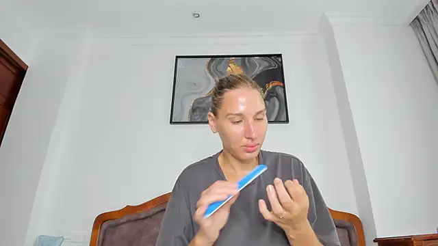 Snapshot of SofiClimbing chatting on 25, 10, 2025 SofiClimbing online show from 25, 10, 2025