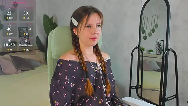 Snapshot of Violeta_Paul chatting on 11, 7, 2026 Violeta Paul online show from 11, 7, 2026