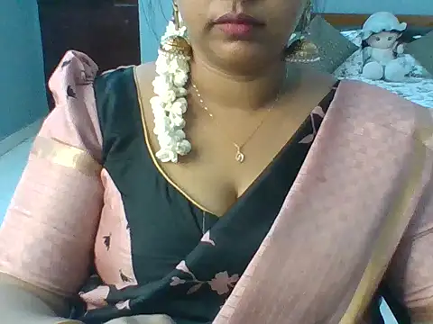 Snapshot of Tamil_hot_Meenu chatting on 11, 6, 2026 Tamil hot Meenu online show from 11, 6, 2026