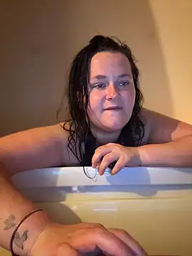 CurvyScarlett69 online show from 3, 6, 2026