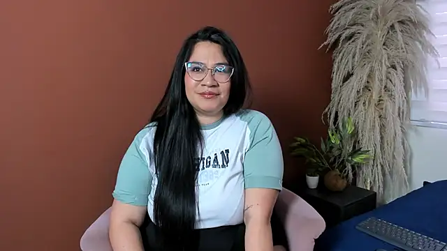 Ambar Monroe  online show from 2, 6, 2026