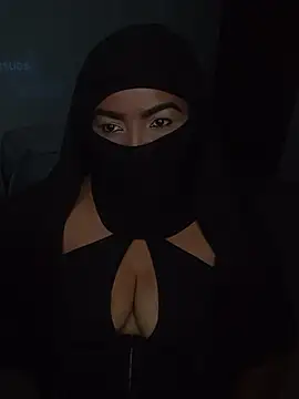 Snapshot of nayla_mohammed_ chatting on 2, 6, 2026 nayla mohammed online show from 2, 6, 2026