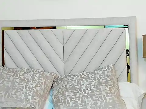 Snapshot of LaylaFerrer chatting on 8, 6, 2026 LaylaFerrer online show from 8, 6, 2026